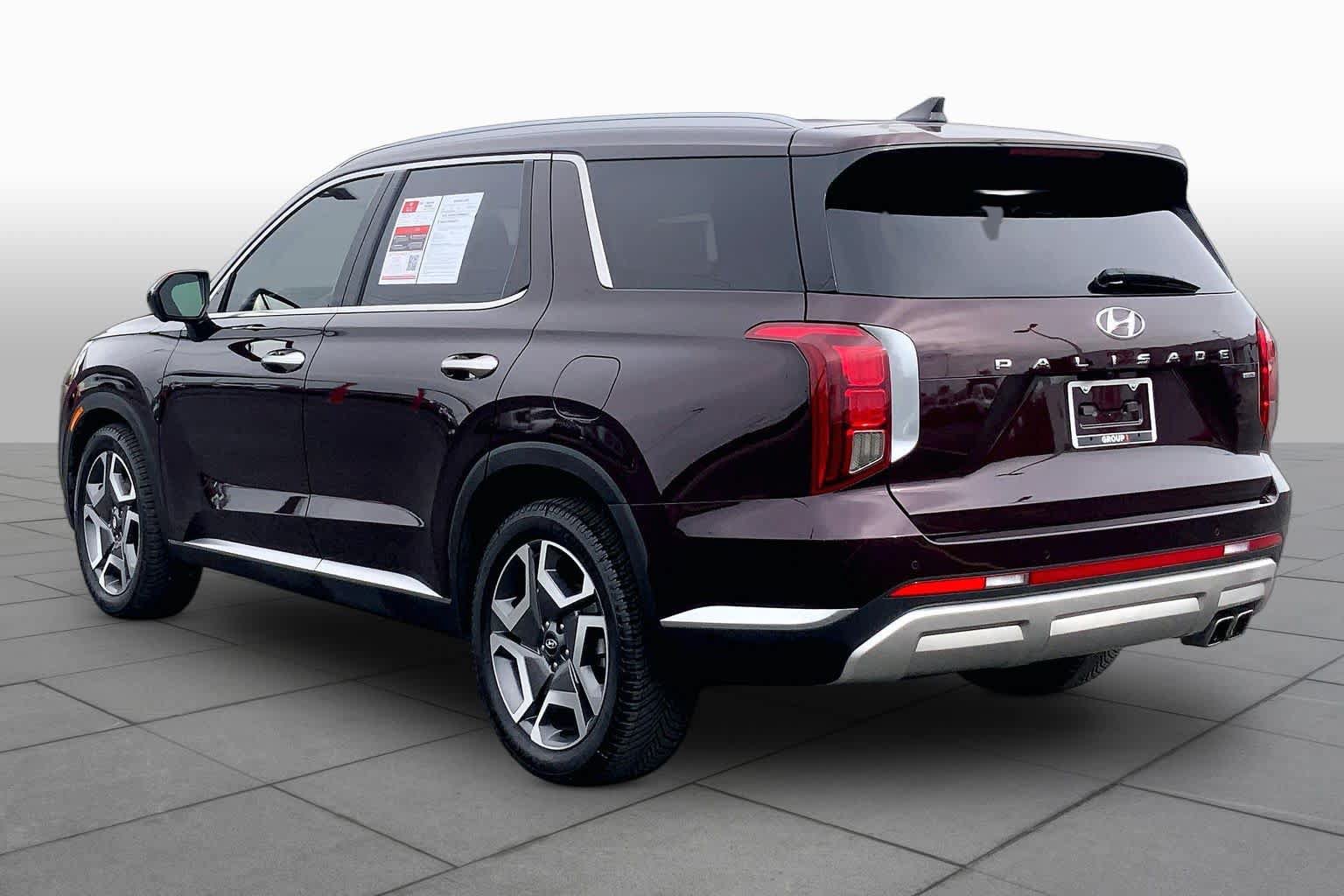 Used 2023 Hyundai Palisade Limited w/ Cargo Package AWD/4WD image 12