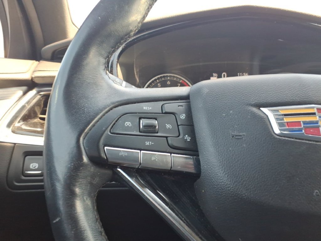 Used 2024 Cadillac XT6 Premium Luxury w/ LPO, Floor Liner Package FWD image 16