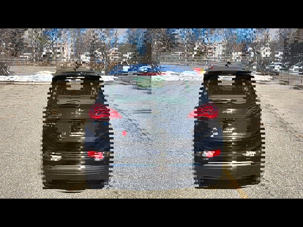 Used 2021 Chevrolet Bolt Premier w/ Infotainment Package image 28