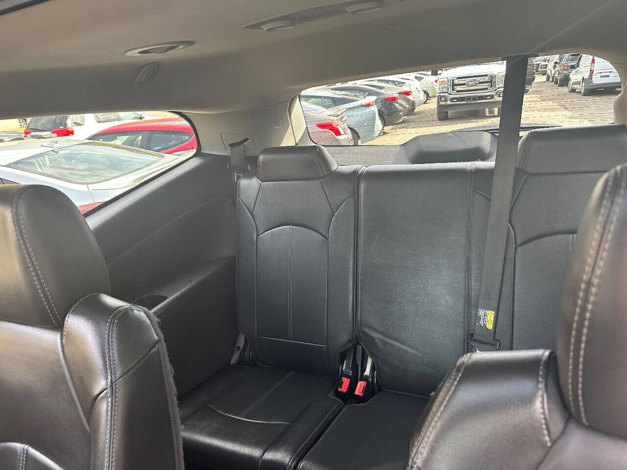 Used 2016 Chevrolet Traverse LT image 10