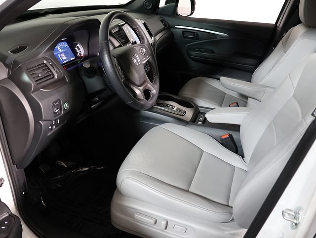 Used 2023 Honda Passport EX-L image 12