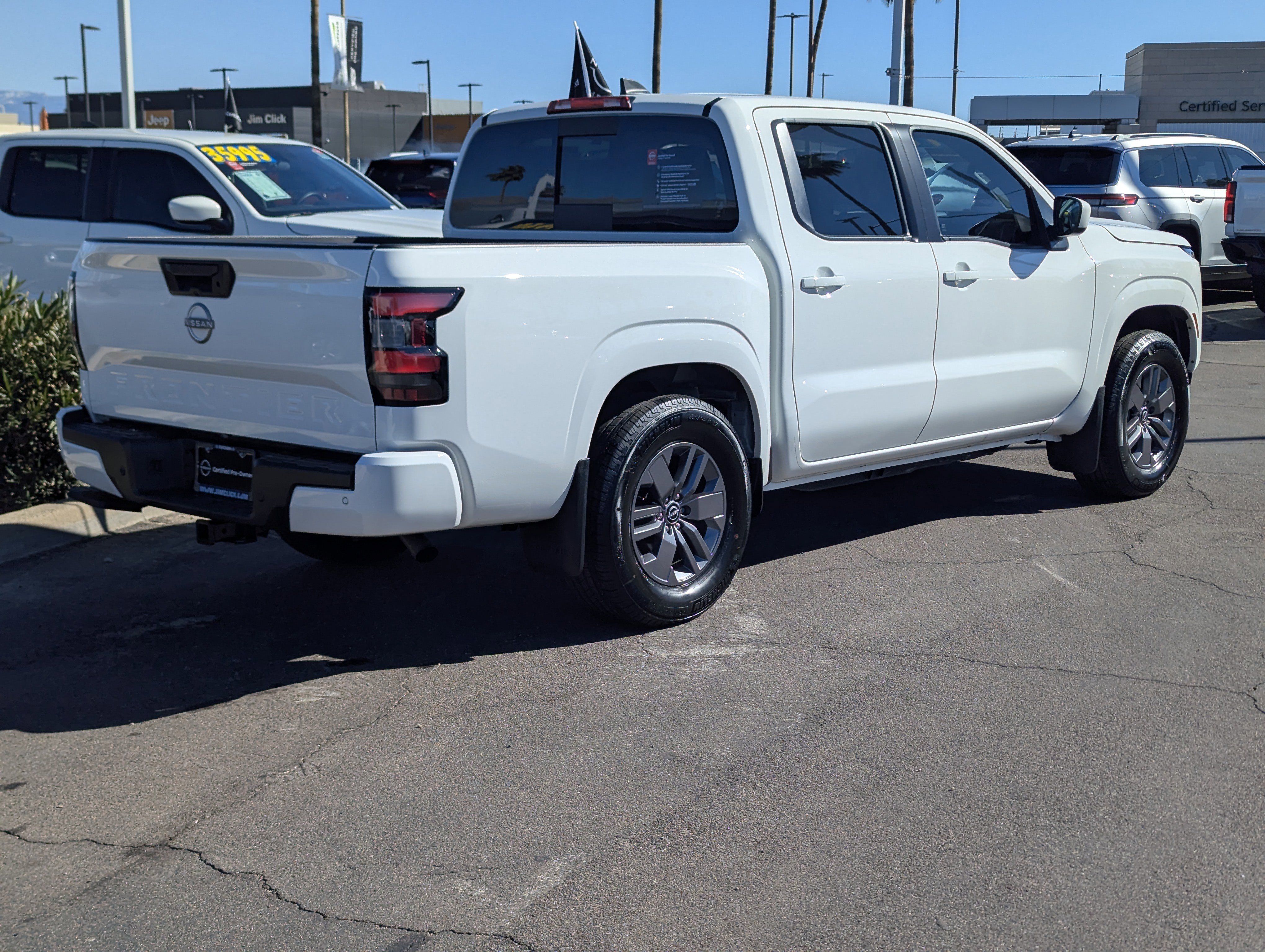 Certified 2025 Nissan Frontier SV w/ Tow Package image 2