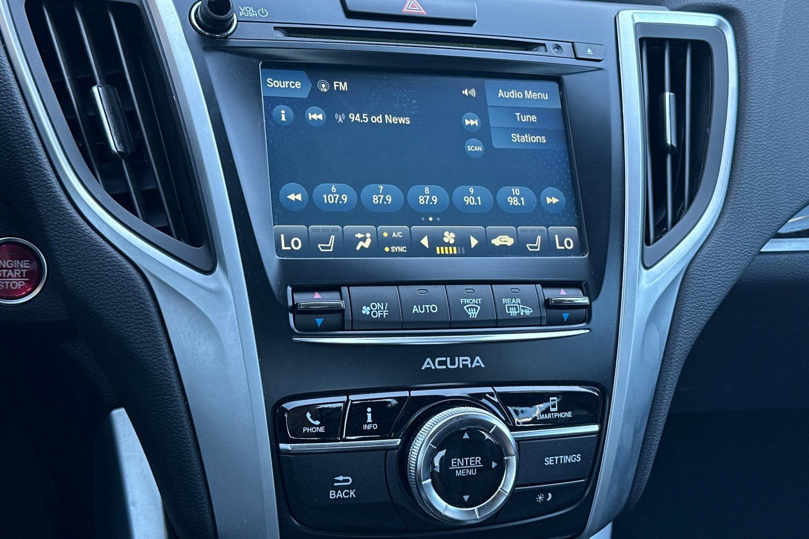 Used 2019 Acura TLX image 19