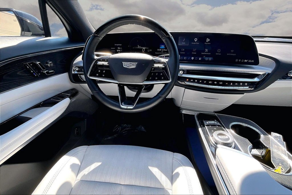 Certified 2024 Cadillac Lyriq Sport AWD/4WD image 8