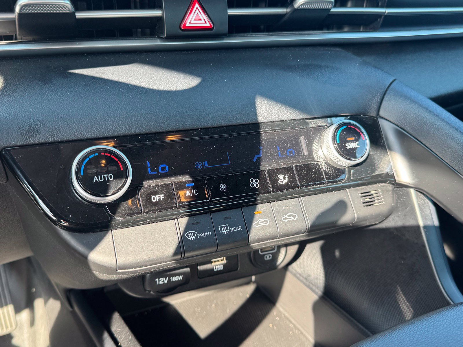 Used 2022 Hyundai Elantra SEL FWD image 20