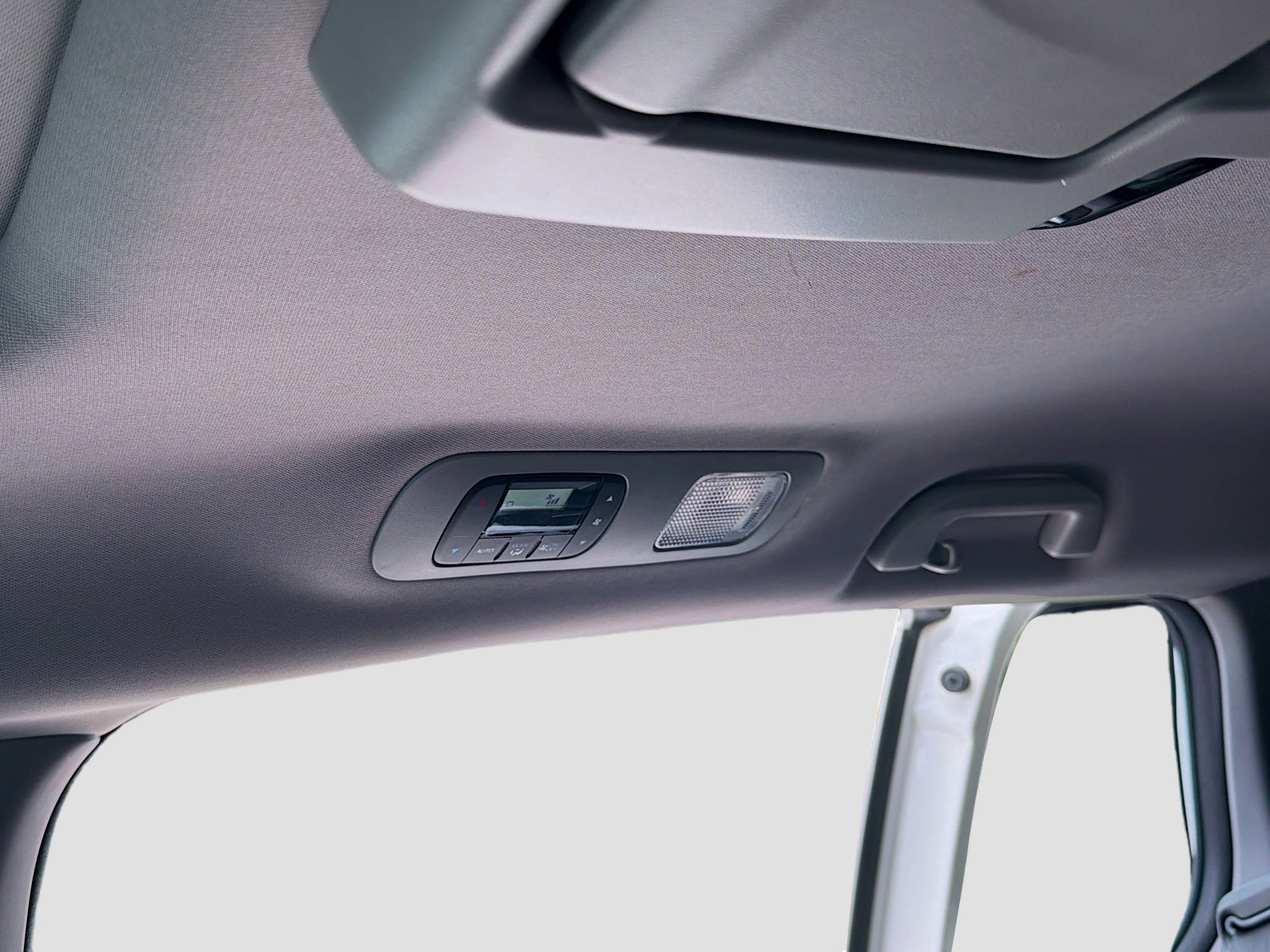 Certified 2024 Honda Odyssey Touring image 23