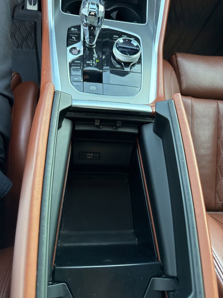 Used 2023 BMW X6 xDrive40i w/ M Sport Package AWD/4WD image 29