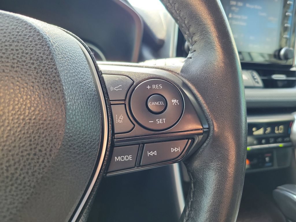 Used 2019 Toyota RAV4 Limited w/ Cold Weather Package FWD image 25