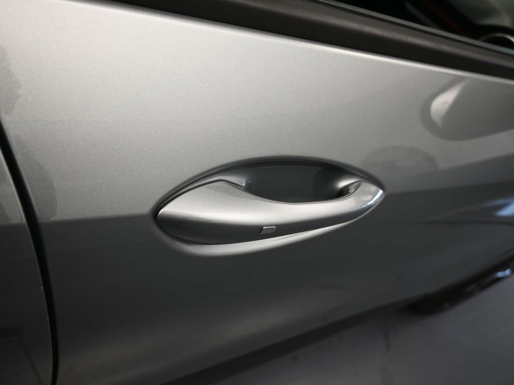 Used 2024 Chevrolet Trax RS w/ Sunroof Package image 44