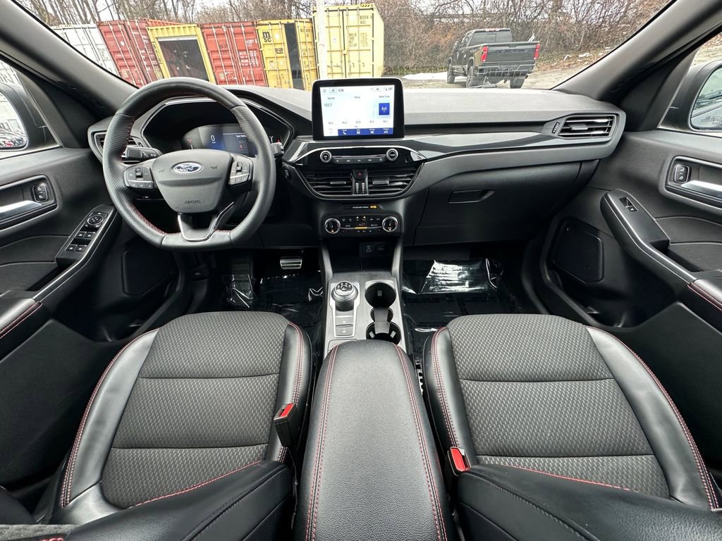 Used 2023 Ford Escape ST-Line image 23
