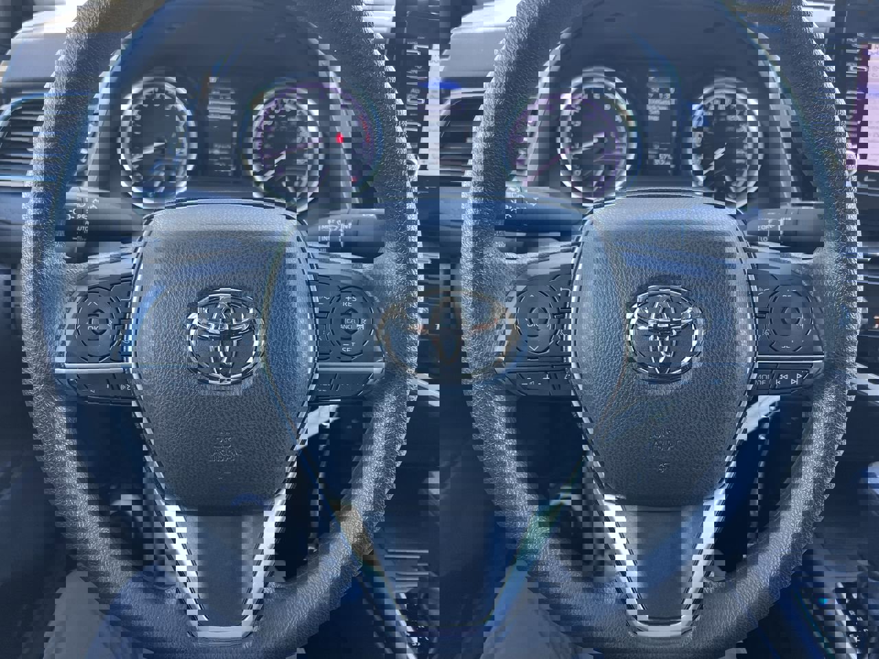 Used 2022 Toyota Camry LE image 18