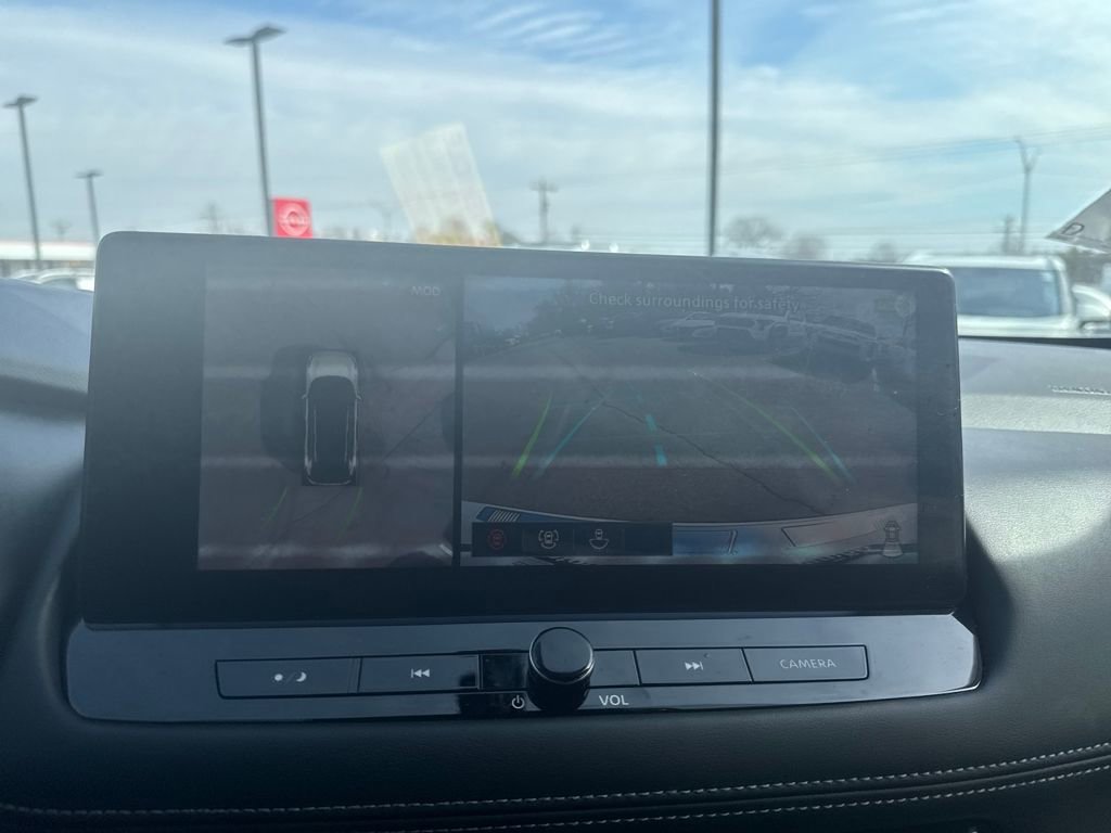 Certified 2025 Nissan Rogue Platinum w/ Platinum Premium Package image 22