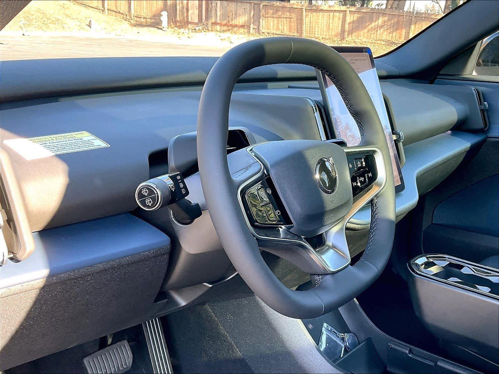 New 2026 Volvo EX30 Cross Country Ultra w/ Protection Package Premier AWD/4WD image 8