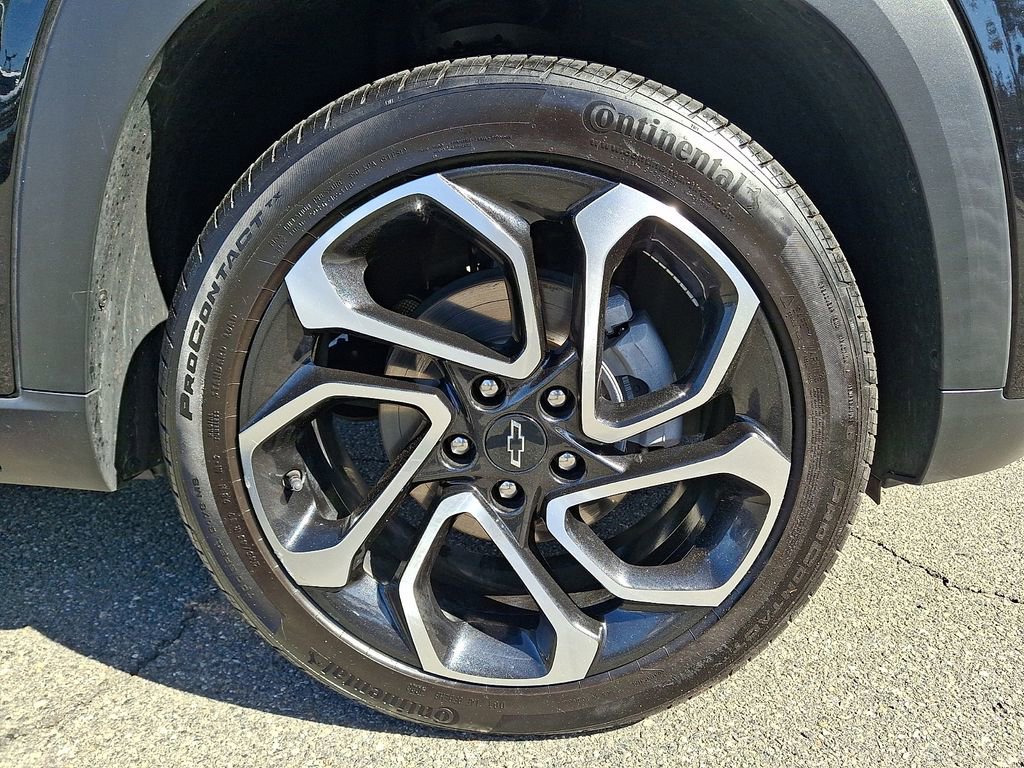 Certified 2024 Chevrolet Trax RS w/ Driver Confidence Package image 8