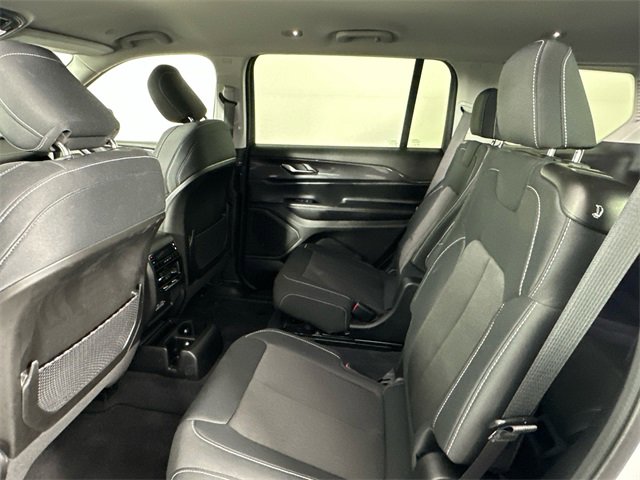 Certified 2023 Jeep Grand Cherokee L Laredo image 13