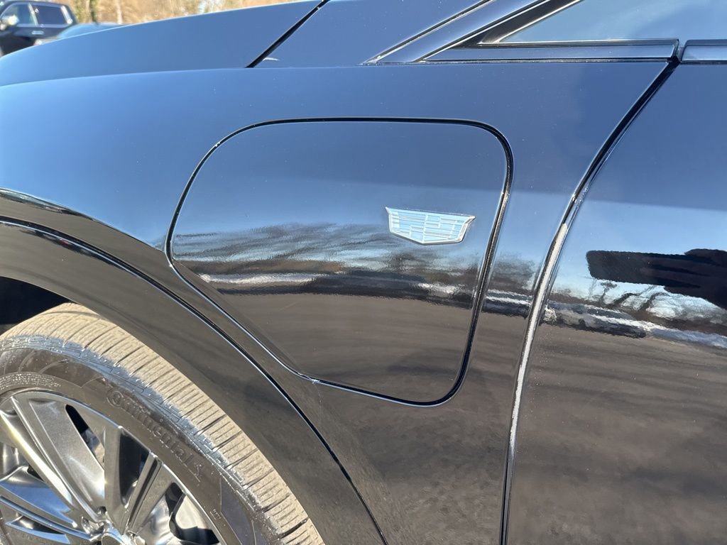 Used 2025 Cadillac Optiq Sport 2 image 11