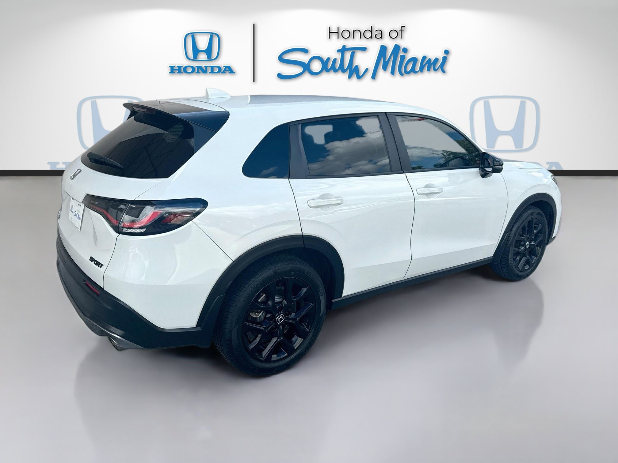 Used 2025 Honda HR-V Sport image 7
