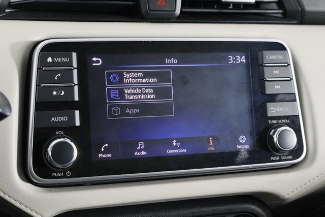 Used 2021 Nissan Versa SV image 32