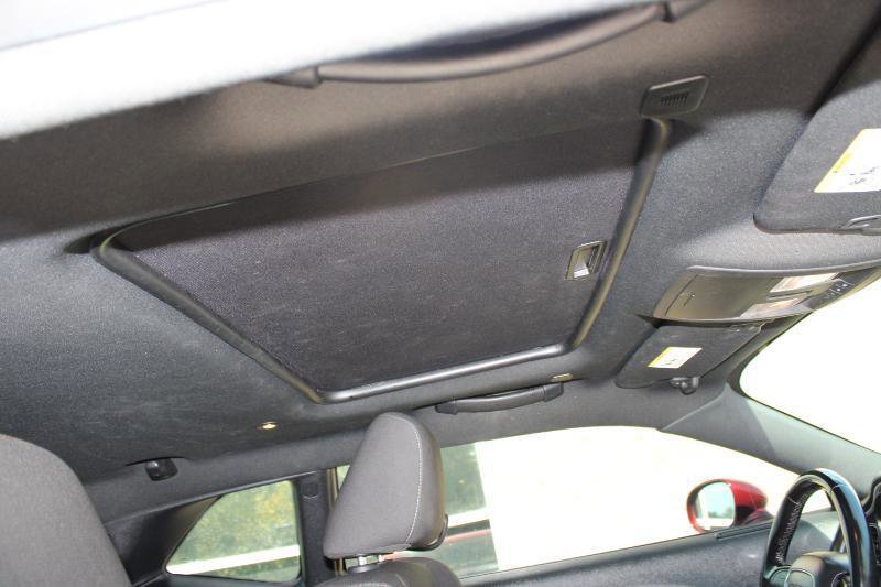 Used 2021 Dodge Challenger SXT w/ Driver Convenience Group image 14