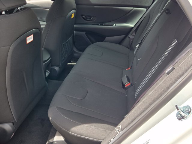 New 2026 Hyundai Elantra SEL Sport Premium FWD image 6
