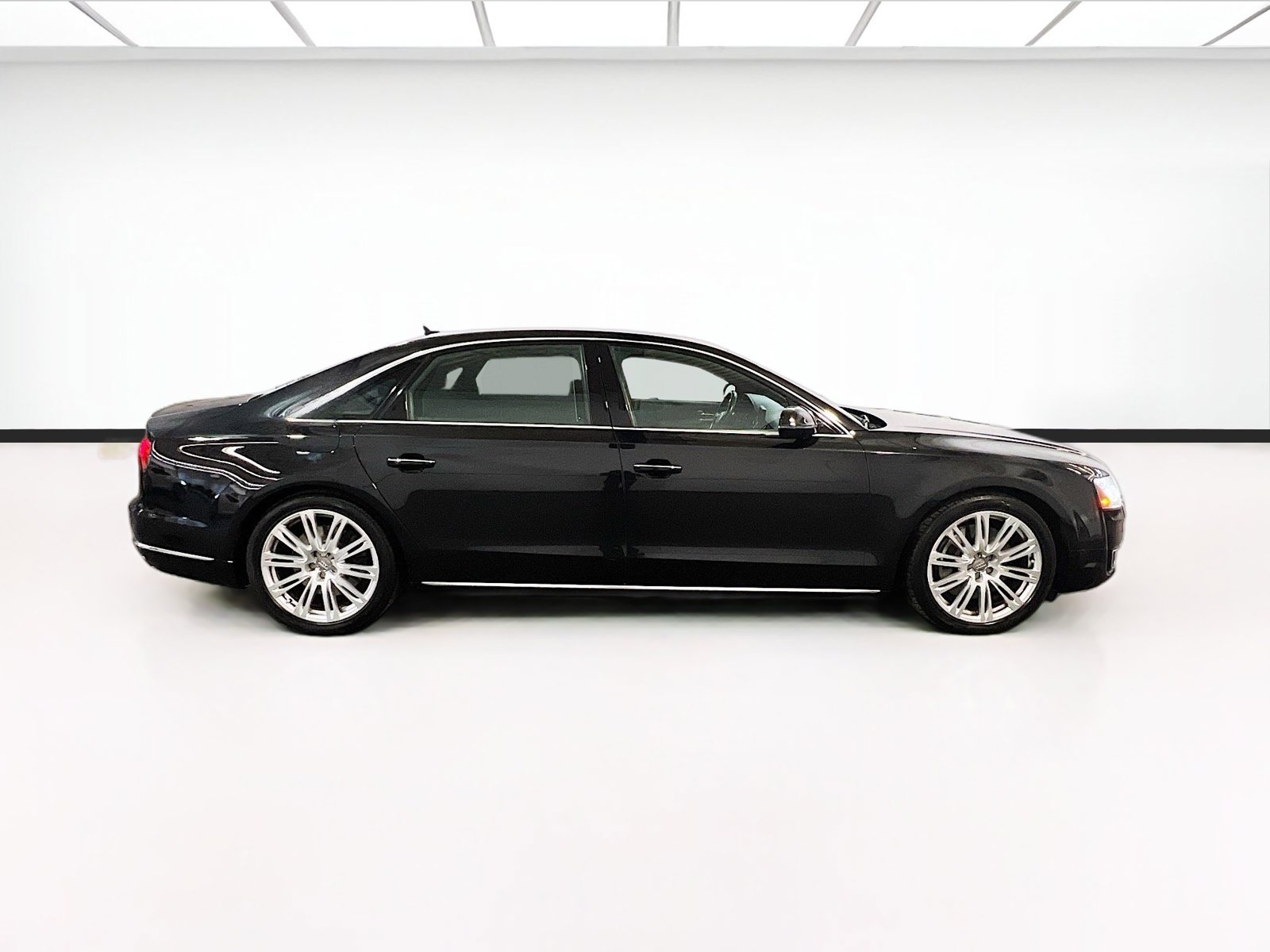 Used 2015 Audi A8 L 4.0T AWD/4WD image 26
