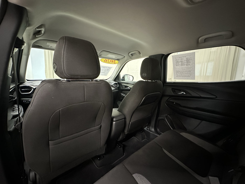 Used 2026 Chevrolet TrailBlazer LT w/ LT Cold Weather Package FWD image 19
