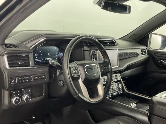 Used 2023 GMC Yukon Denali AWD/4WD image 11