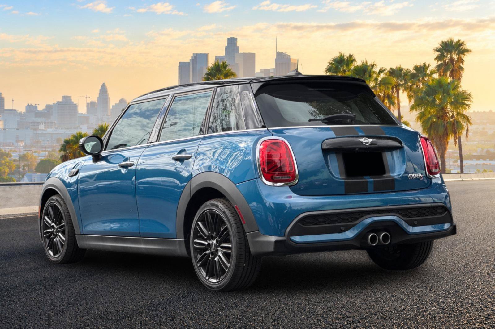 Used 2023 MINI Cooper S FWD image 6