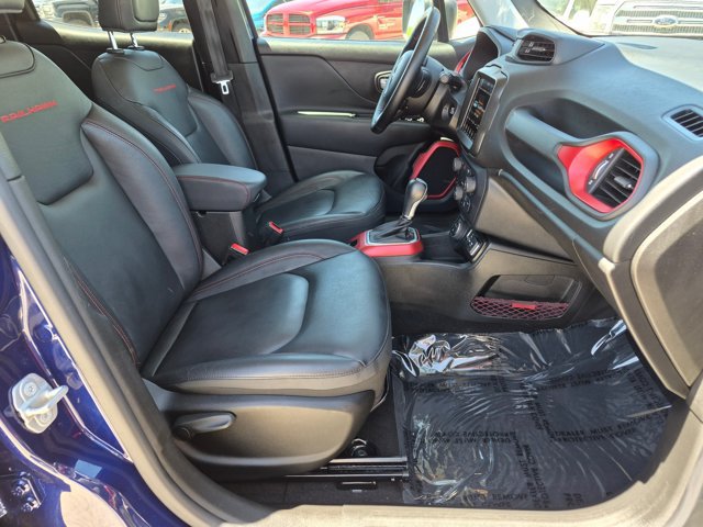 Used 2021 Jeep Renegade Trailhawk AWD/4WD image 21
