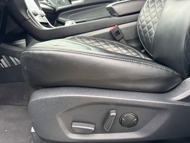 Used 2024 Ford Edge Titanium image 13