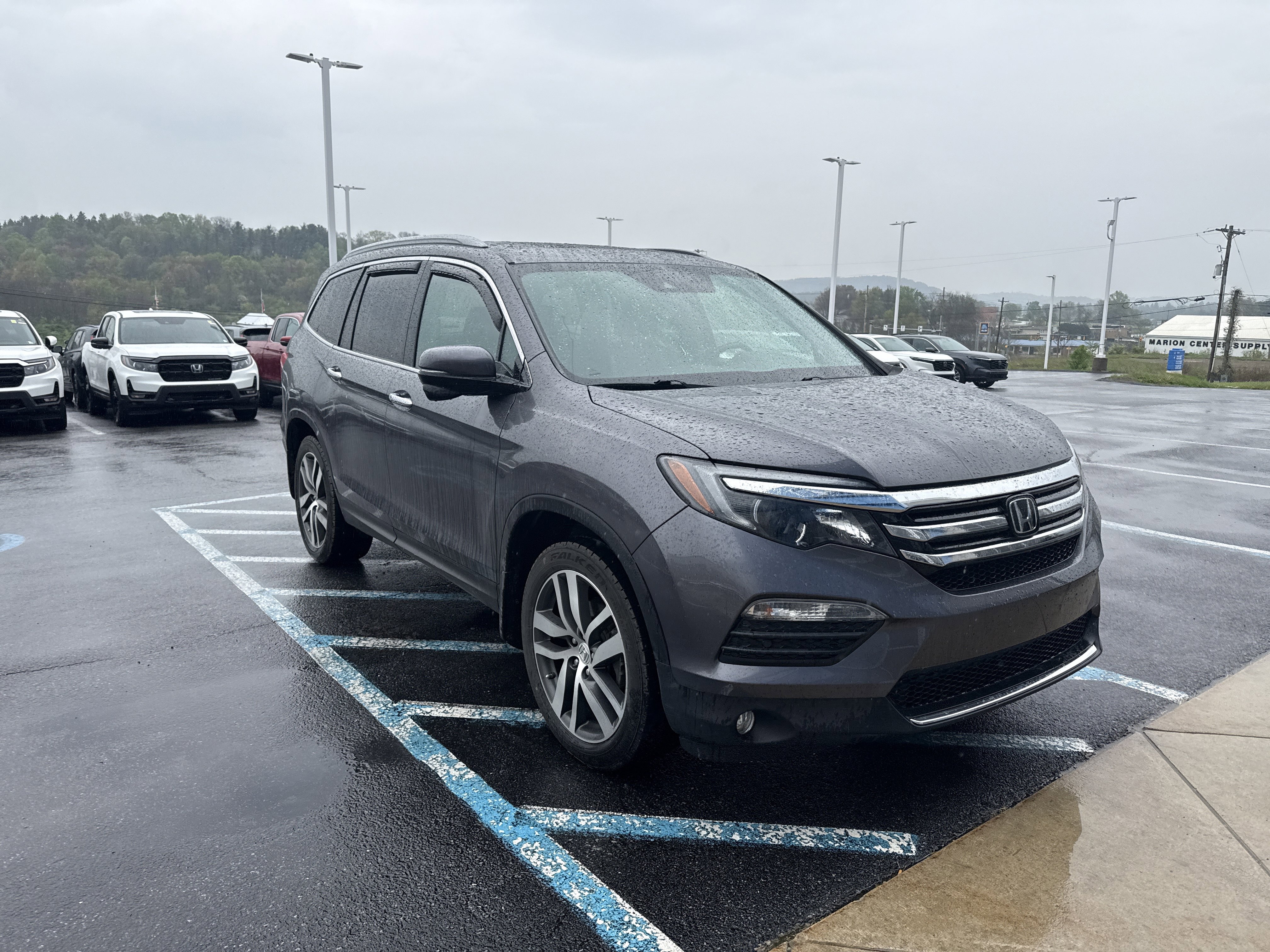 Used 2017 Honda Pilot Touring image 7