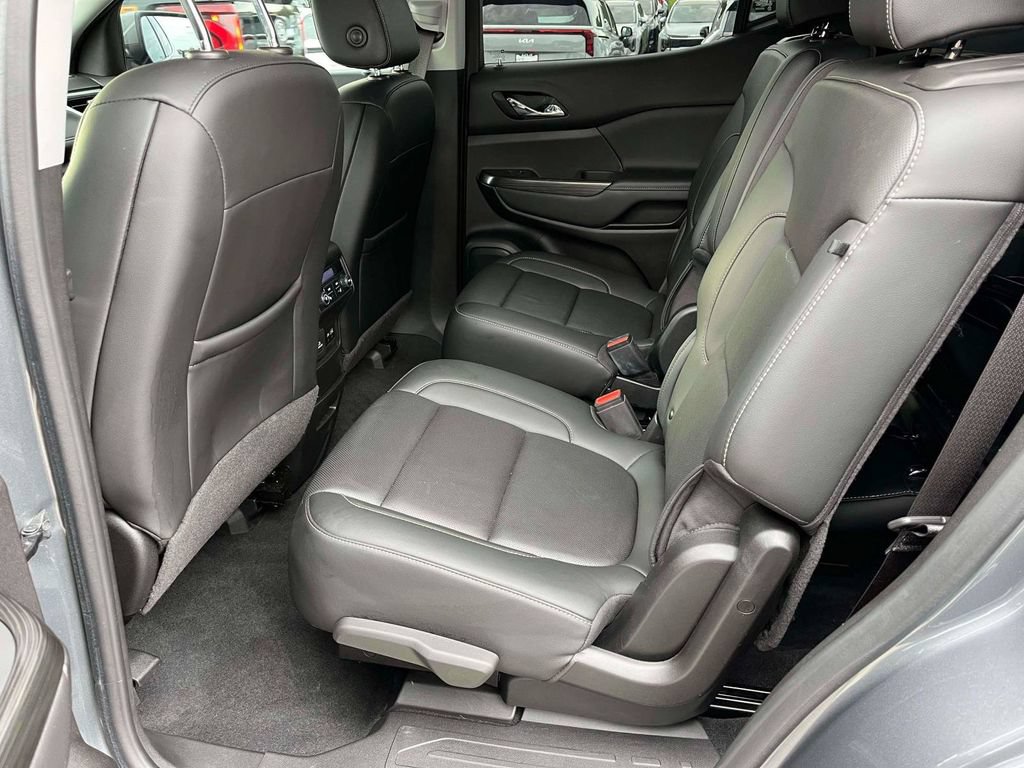 Used 2021 GMC Acadia SLT w/ Technology Package AWD/4WD image 6