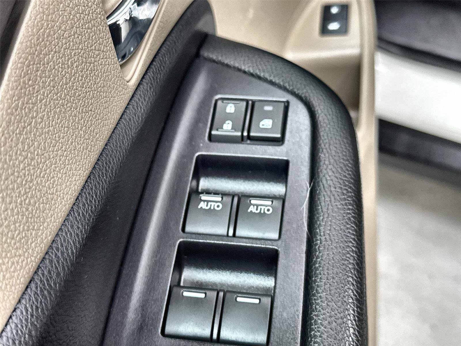 Used 2019 Honda Pilot EX-L image 12