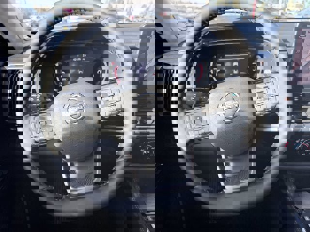 New 2026 Nissan Pathfinder Platinum image 14