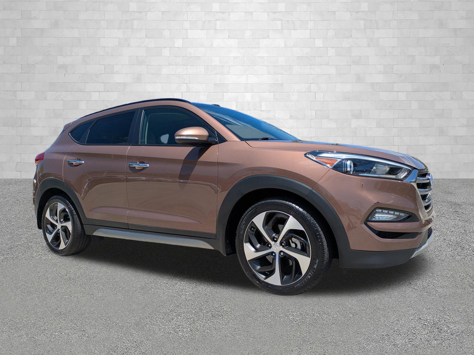 Used 2017 Hyundai Tucson Limited w/ Limited Ultimate Package 03 image 1