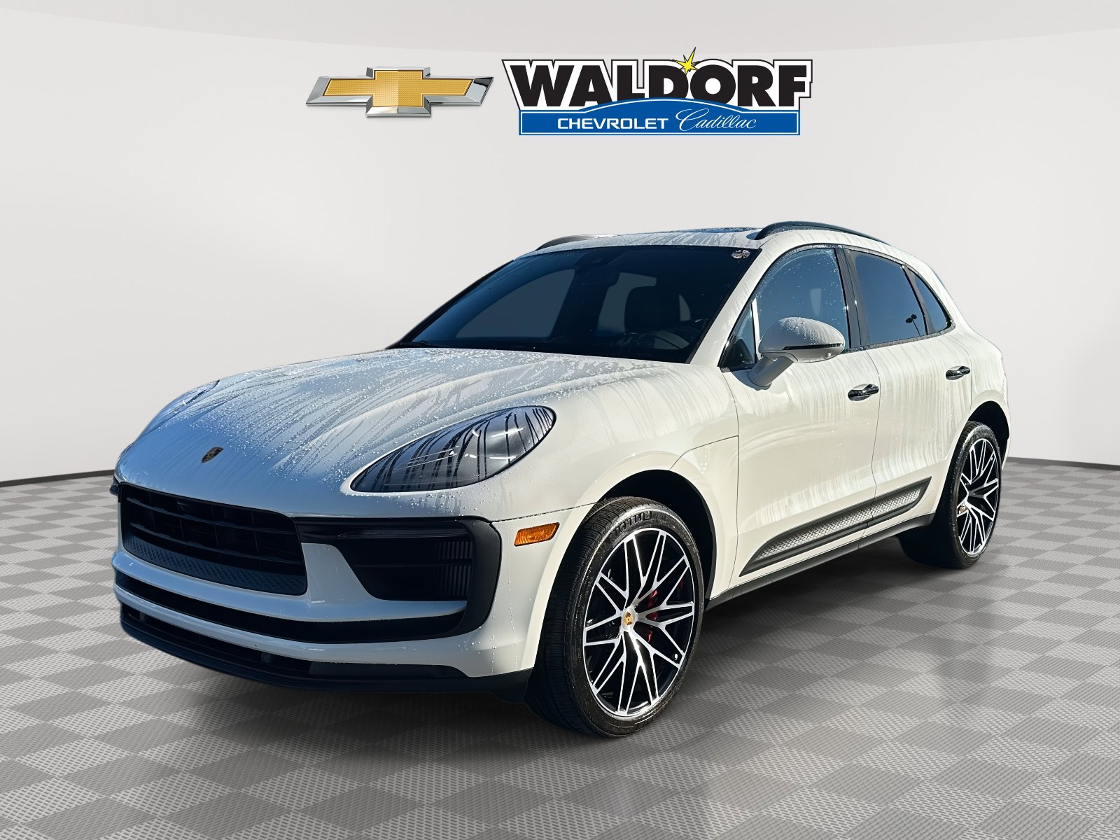 Used 2022 Porsche Macan S video 3