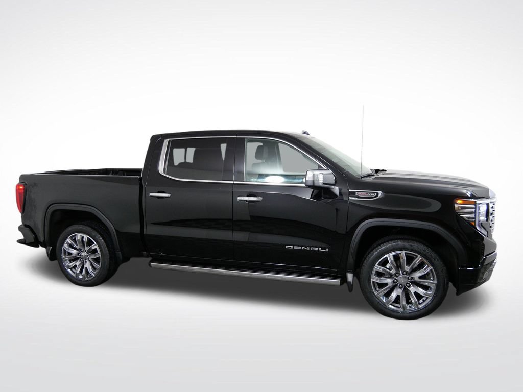 Used 2024 GMC Sierra 1500 Denali AWD/4WD image 2