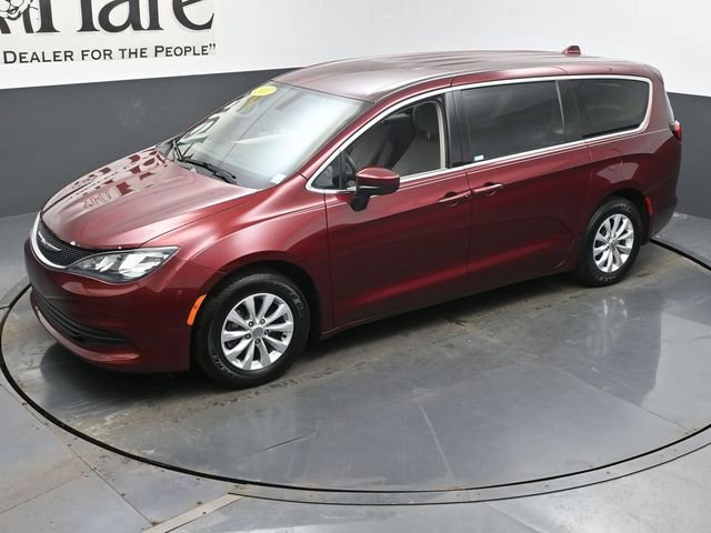 Used 2017 Chrysler Pacifica Touring w/ Tire & Wheel Group image 43