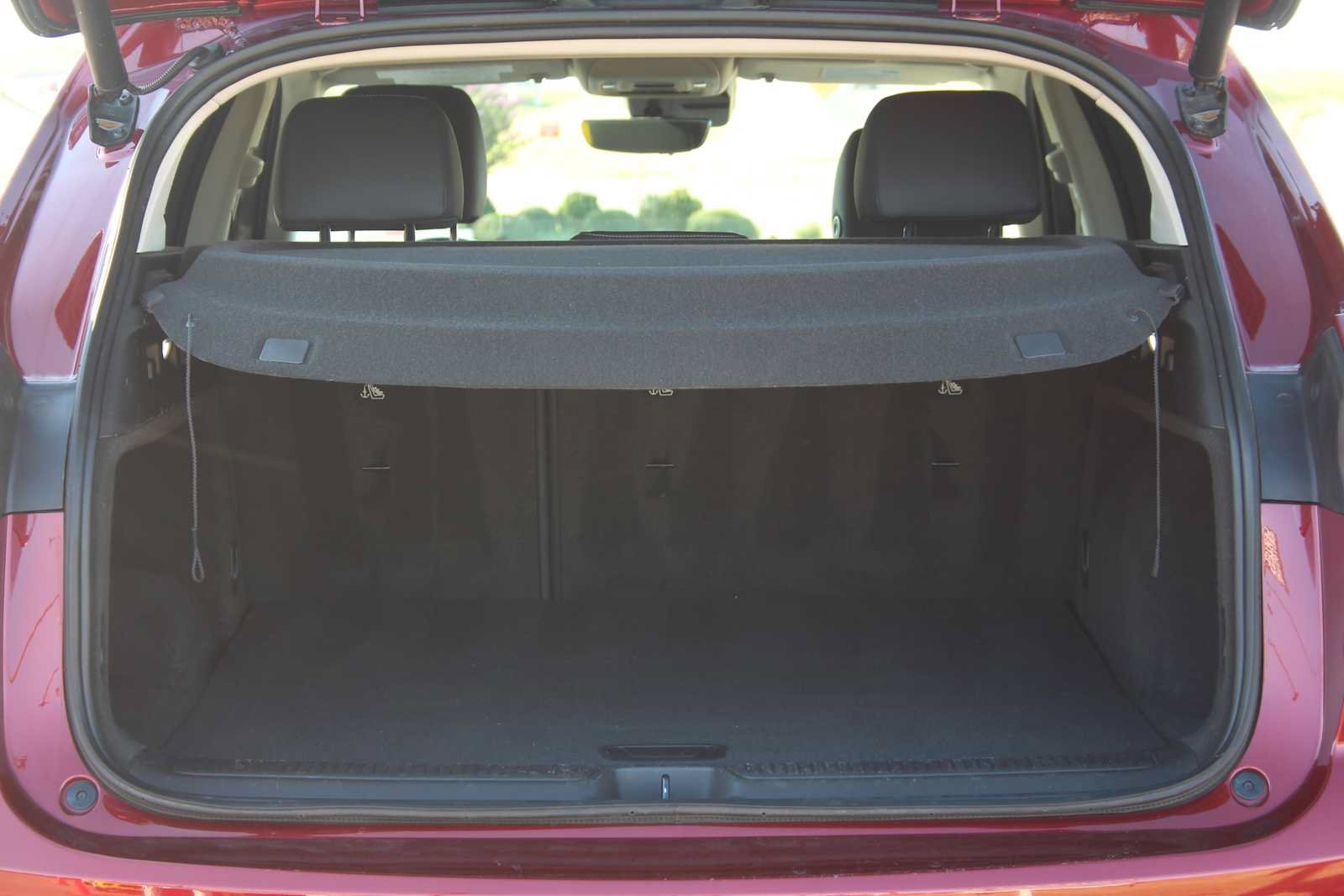 Used 2023 Buick Envision Avenir AWD/4WD image 11