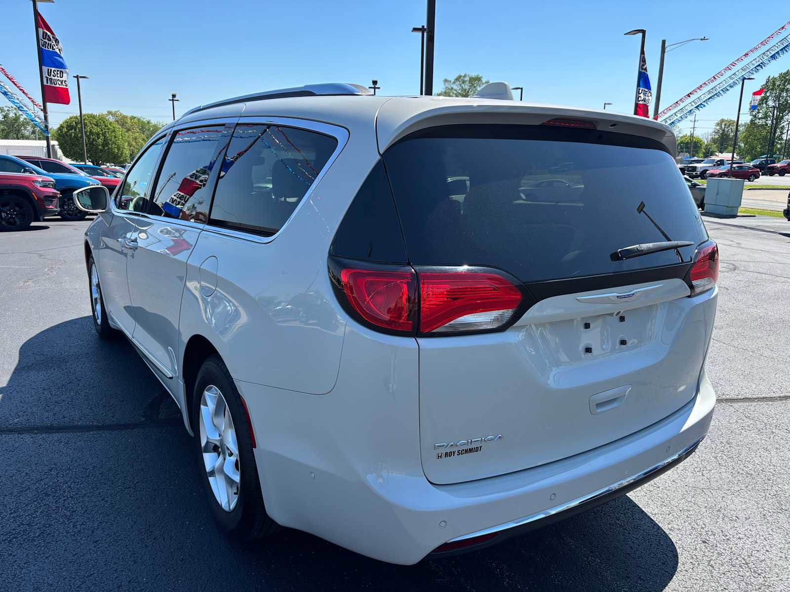 Used 2020 Chrysler Pacifica Touring-L Plus w/ Tire & Wheel Group image 6