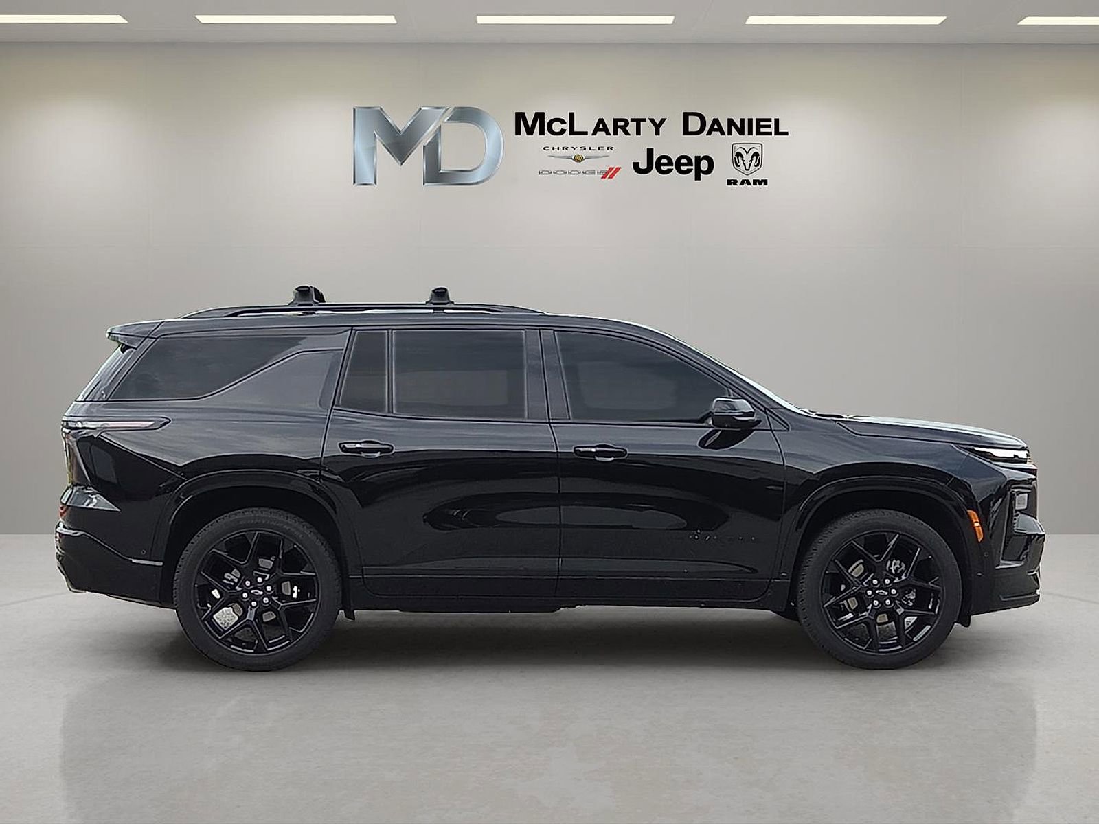 Used 2026 Chevrolet Traverse RS FWD image 6