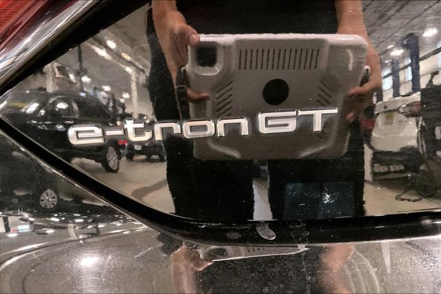 Certified 2023 Audi e-tron GT Premium Plus AWD/4WD image 8