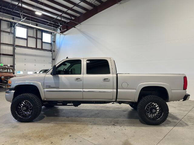 Used 2007 GMC Sierra 2500 SLT w/ Heavy-Duty Power Package AWD/4WD image 11