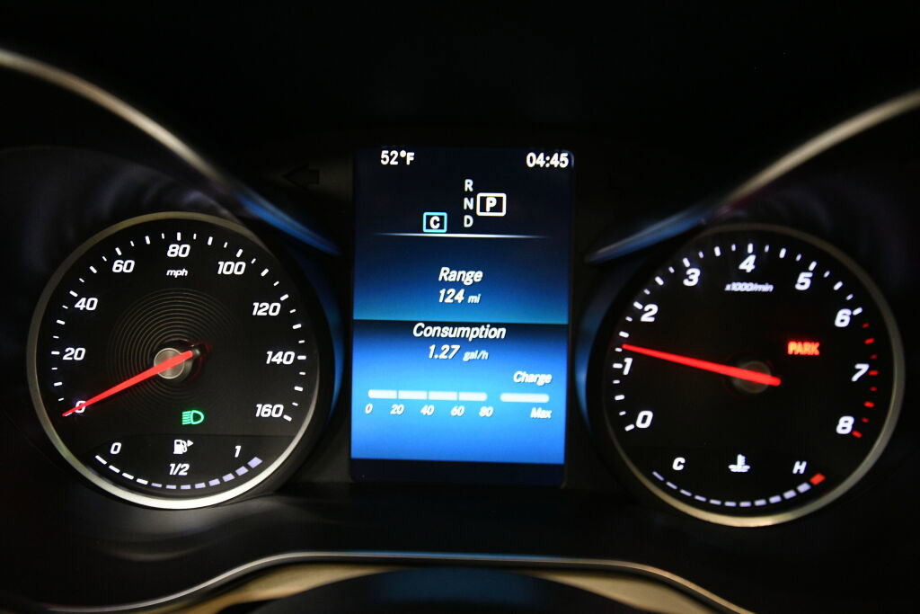 Used 2020 Mercedes-Benz GLC 300 4MATIC image 14