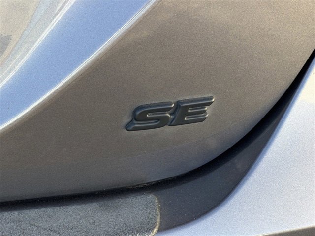Used 2022 Toyota Camry SE image 9