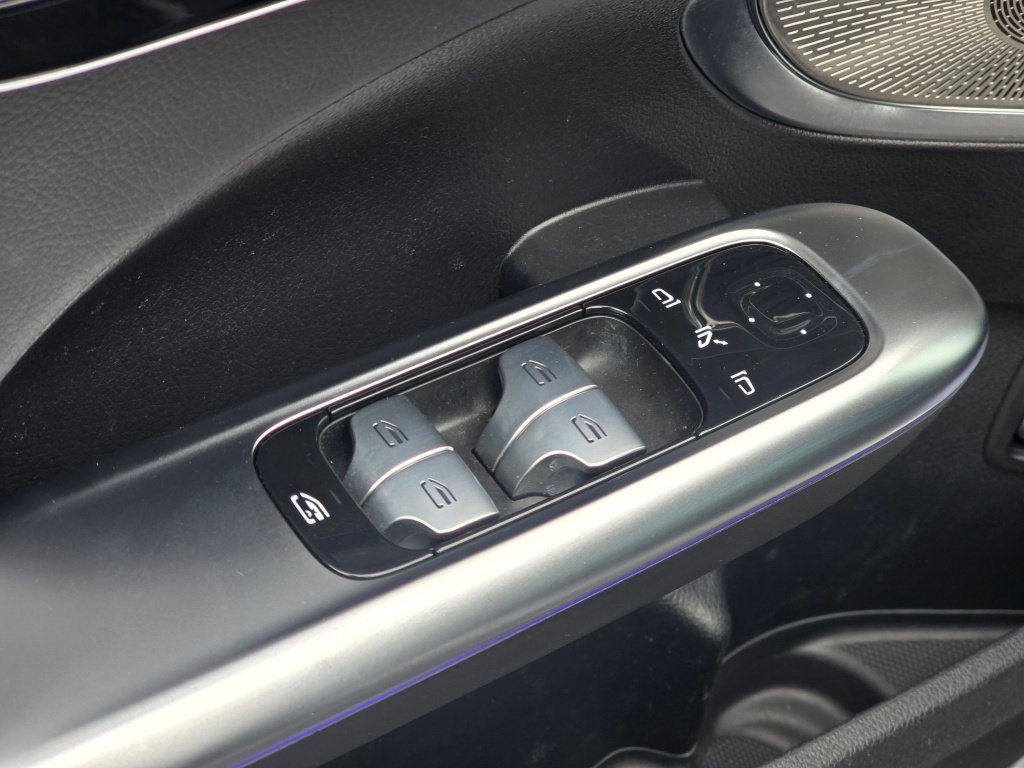 Used 2023 Mercedes-Benz C 300 4MATIC Sedan image 36