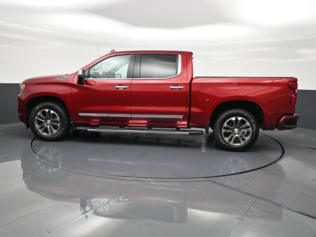 Used 2024 Chevrolet Silverado 1500 High Country RWD image 2