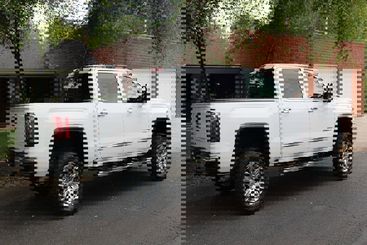 Used 2017 GMC Sierra 1500 SLT image 39