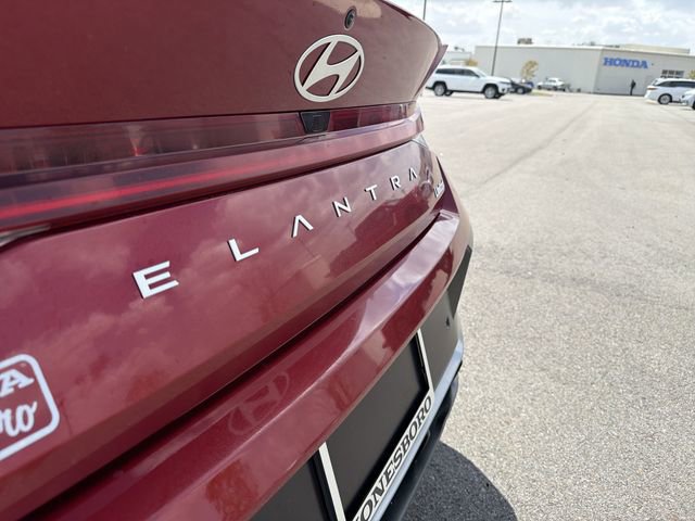 Used 2024 Hyundai Elantra Limited FWD image 37