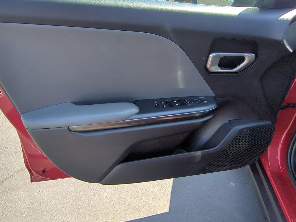 Used 2025 Kia K4 FWD image 11